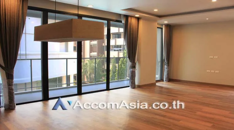 unitPet friendly |  3 Bedrooms  Apartment For Rent in Sukhumvit, Bangkok  near BTS Phrom Phong (AA21013)