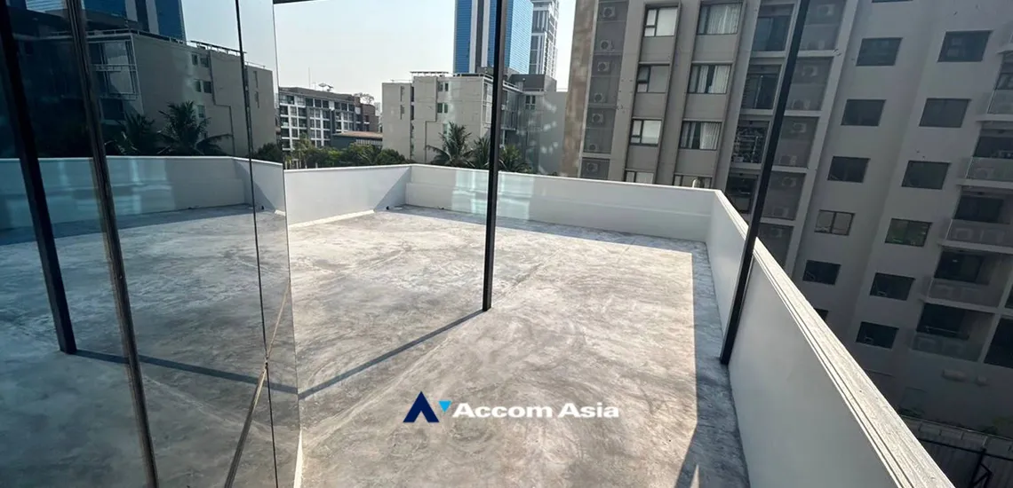 10  3 br Apartment For Rent in Sukhumvit ,Bangkok BTS Thong Lo at Luxury Quality Modern AA21022