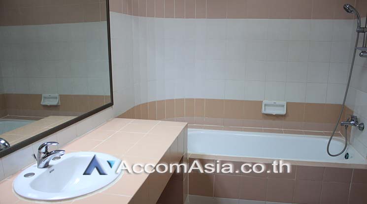 5  3 br Apartment For Rent in Sukhumvit ,Bangkok BTS Phrom Phong at Peaceful and Greenery AA21051