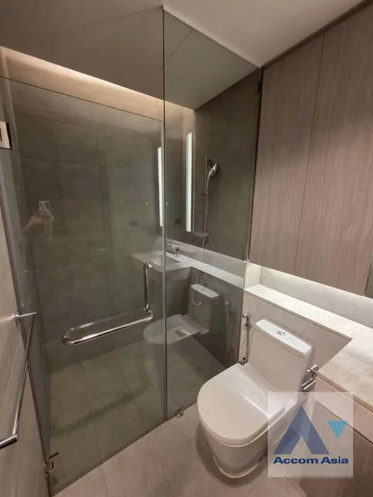 22  4 br Apartment for rent and sale in Sukhumvit ,Bangkok  at Modern Apartment AA21056