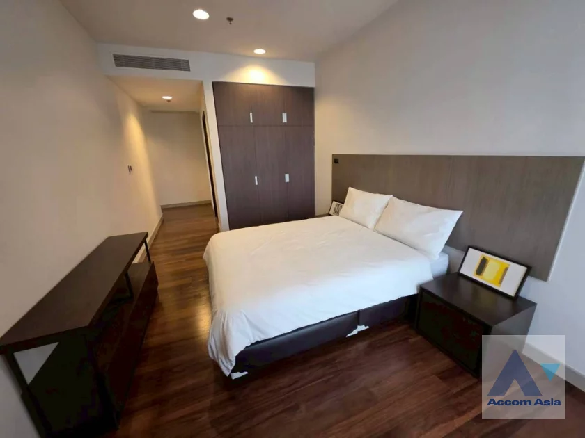 15  4 br Apartment for rent and sale in Sukhumvit ,Bangkok  at Modern Apartment AA21056