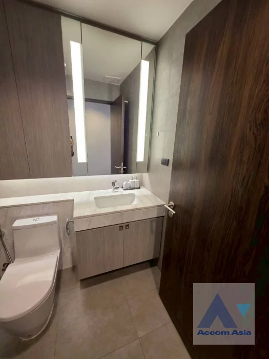 23  4 br Apartment for rent and sale in Sukhumvit ,Bangkok  at Modern Apartment AA21056