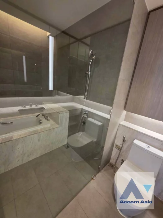 25  4 br Apartment for rent and sale in Sukhumvit ,Bangkok  at Modern Apartment AA21056