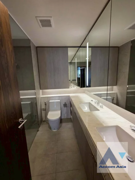 26  4 br Apartment for rent and sale in Sukhumvit ,Bangkok  at Modern Apartment AA21056