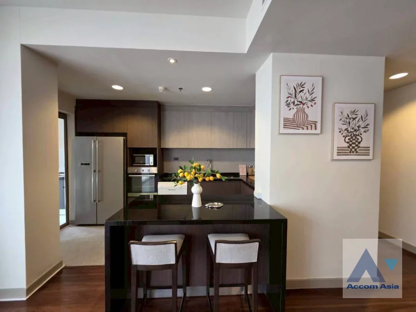 6  4 br Apartment for rent and sale in Sukhumvit ,Bangkok  at Modern Apartment AA21056