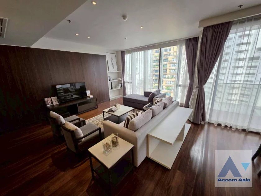 4  4 br Apartment for rent and sale in Sukhumvit ,Bangkok  at Modern Apartment AA21056