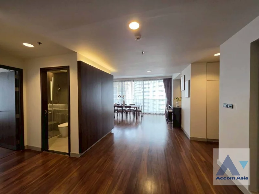8  4 br Apartment for rent and sale in Sukhumvit ,Bangkok  at Modern Apartment AA21056