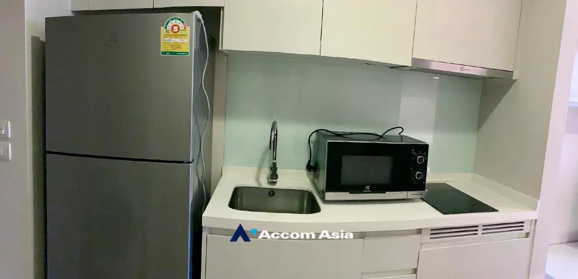unit 1 Bedroom  Condominium For Sale in Sukhumvit, Bangkok  near BTS Thong Lo (AA21061)