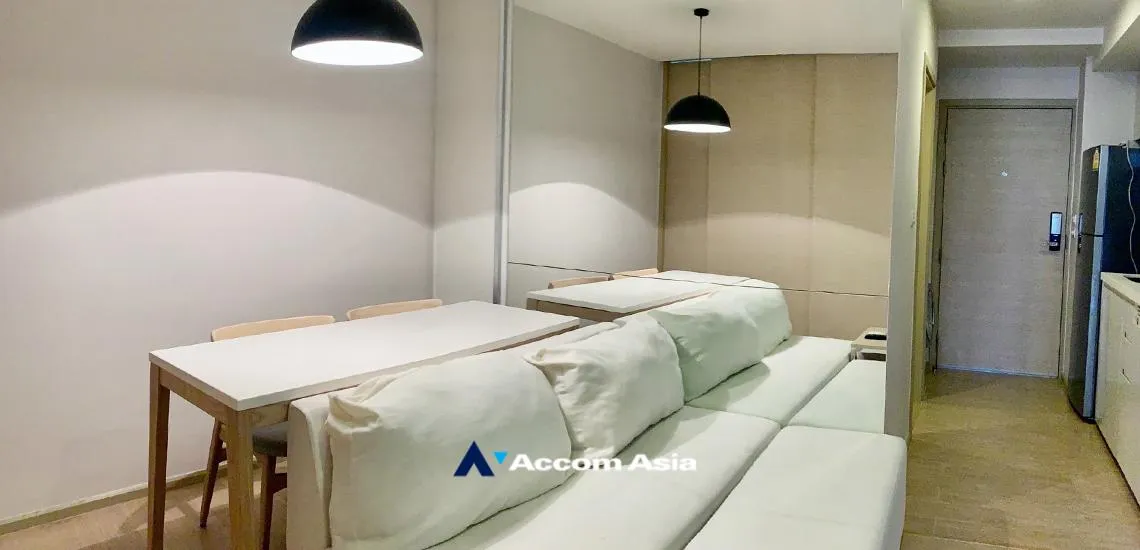 LIV @ 49 Condominium  1 Bedroom for Sale BTS Thong Lo in Sukhumvit Bangkok