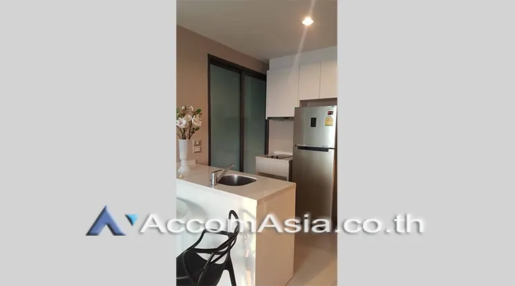 unit 1 Bedroom  Condominium For Rent in Sukhumvit, Bangkok  near BTS Ekkamai (AA21160)