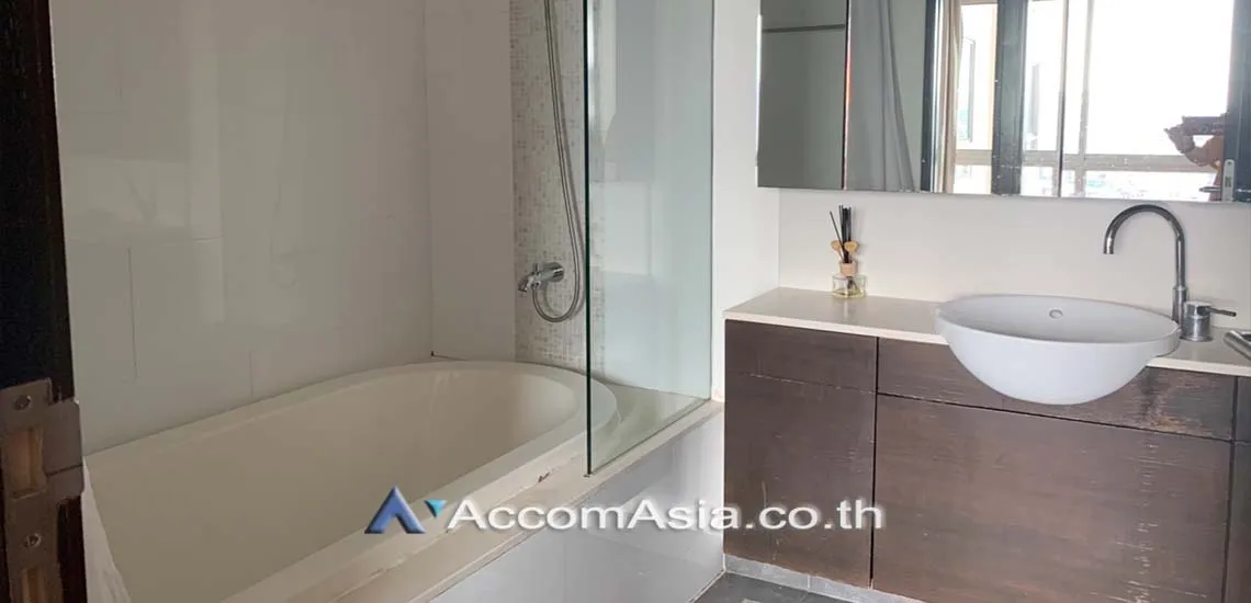 12  2 br Condominium For Rent in Sathorn ,Bangkok MRT Lumphini at The Lofts Yennakart AA21177