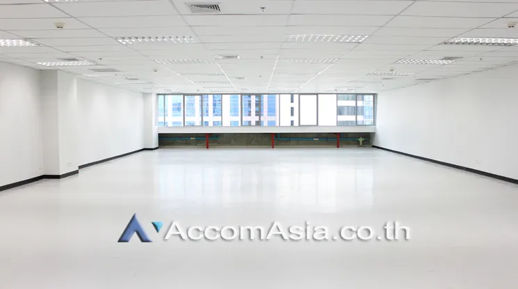 unit Office space For Rent in Sukhumvit, Bangkok  near BTS Phrom Phong (AA21219)