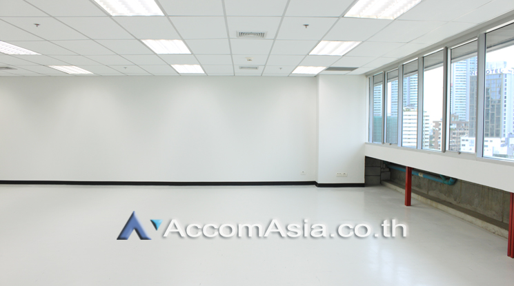 6  Office Space For Rent in Sukhumvit ,Bangkok BTS Phrom Phong at UBC II Building AA21219
