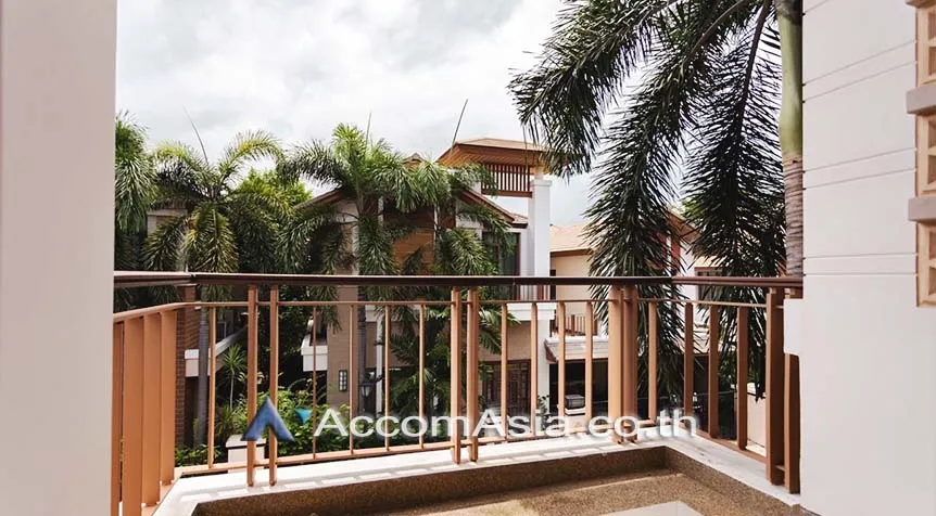 23  4 br House for rent and sale in Sukhumvit ,Bangkok BTS Phra khanong at Baan Sansiri Sukhumvit 67 AA21228