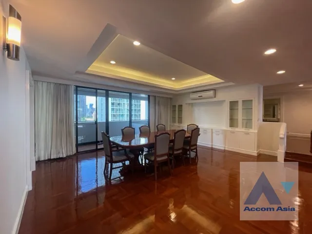 unitPet friendly |  3 Bedrooms  Apartment For Rent in Sukhumvit, Bangkok  near BTS Asok - MRT Sukhumvit (AA21334)