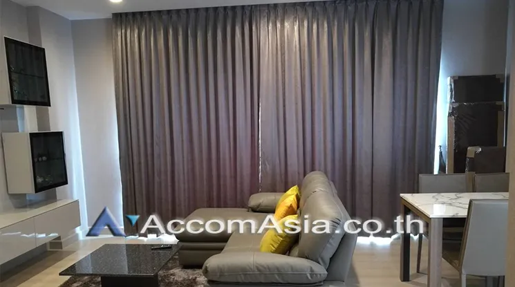 unit 3 Bedrooms  Condominium For Rent in Phaholyothin, Bangkok  near BTS Saphan-Kwai (AA21382)