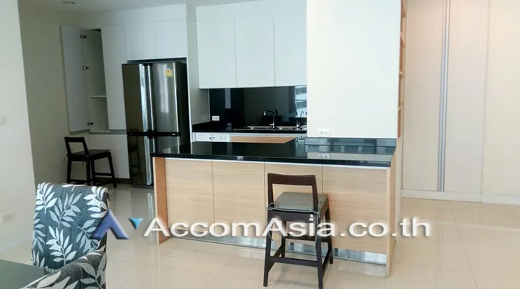 unit 4 Bedrooms  Apartment For Rent in Sukhumvit, Bangkok  near BTS Ekkamai (AA21416)