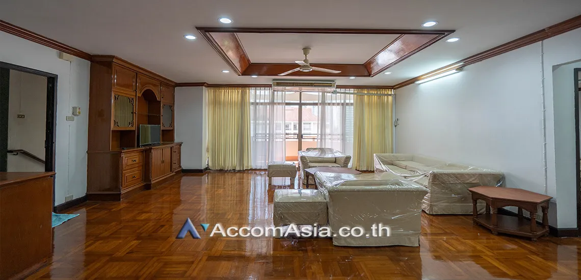 unitPet friendly |  3 Bedrooms  Apartment For Rent in Sukhumvit, Bangkok  near BTS Nana (AA21420)