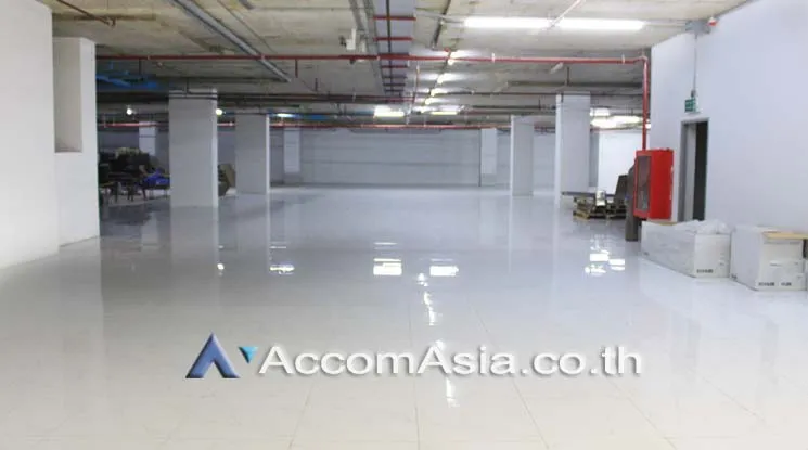 unit Retail / showroom For Rent in Sukhumvit, Bangkok  near BTS Phrom Phong (AA21437)