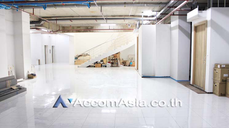 9  Retail / Showroom For Rent in Sukhumvit ,Bangkok BTS Phrom Phong at US Tower AA21437