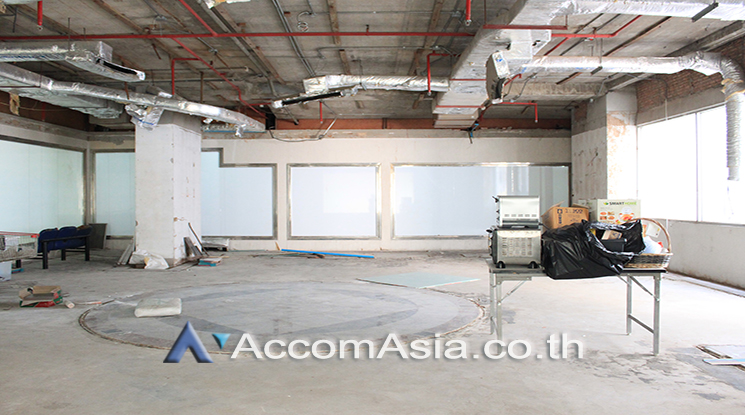  2  Office Space For Sale in Silom ,Bangkok BTS Chong Nonsi at Surawong Watthanakhan Building AA21438