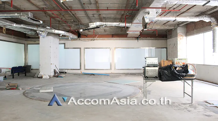  2  Office Space For Sale in Silom ,Bangkok BTS Chong Nonsi at Surawong Watthanakhan Building AA21438