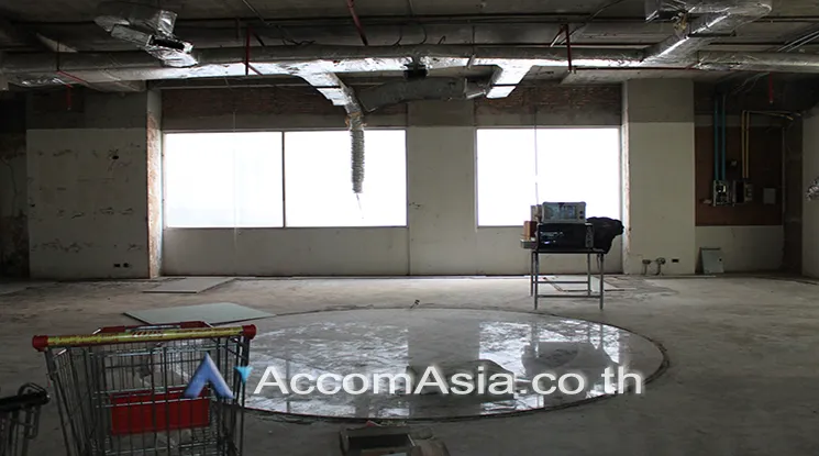 unit Office space For Sale in Silom, Bangkok  near BTS Chong Nonsi (AA21438)