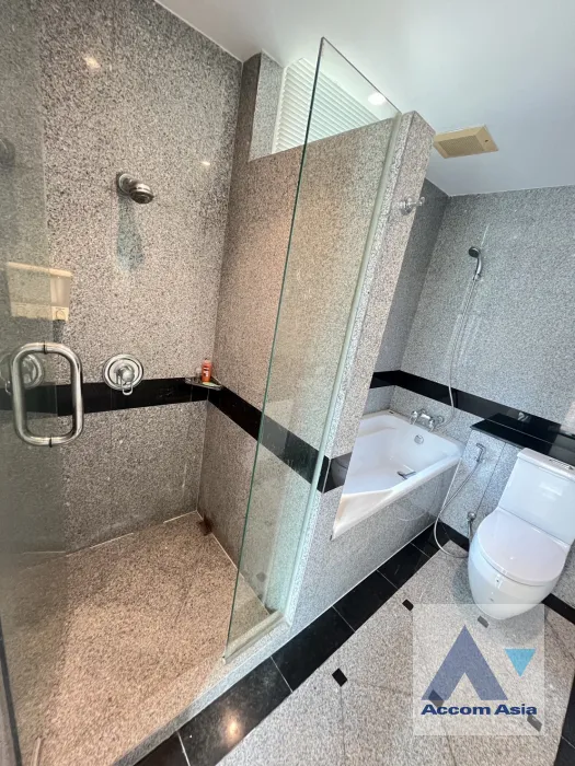 14  2 br Condominium For Sale in Ploenchit ,Bangkok BTS Chitlom at Grand Langsuan AA21473