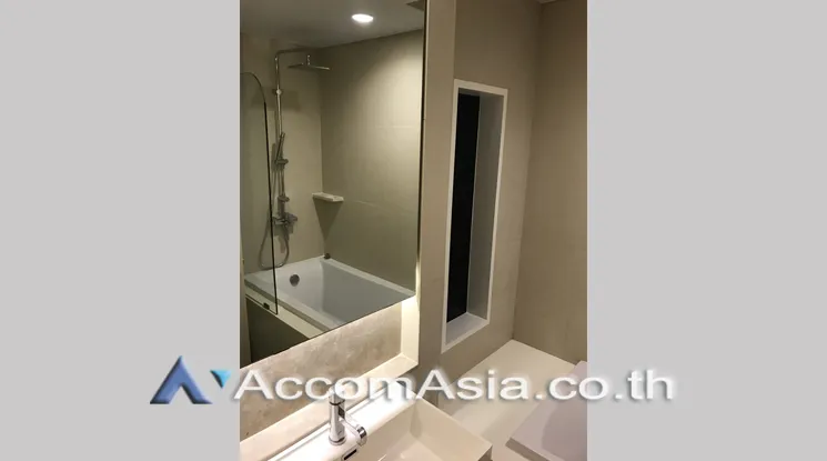 unit 2 Bedrooms  Condominium For Rent in Sukhumvit, Bangkok  near BTS Phrom Phong (AA21500)