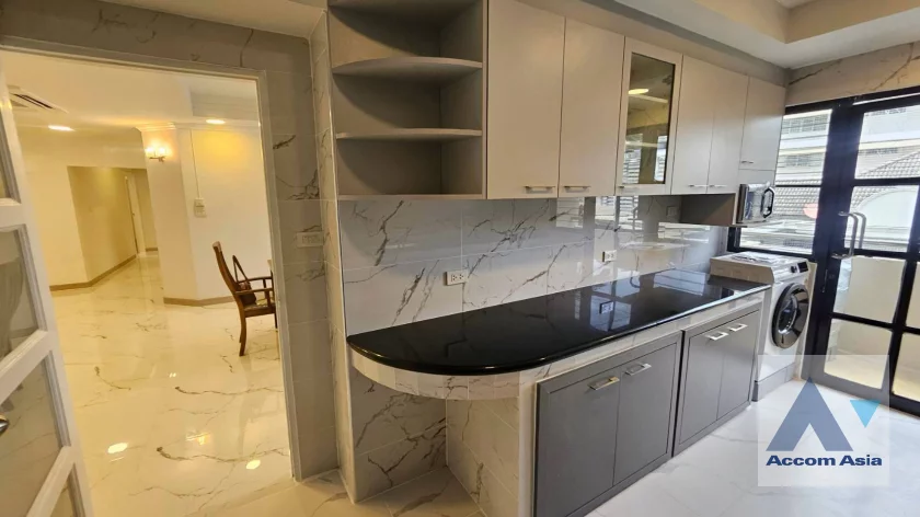 unitPet friendly |  3 Bedrooms  Apartment For Rent in Sukhumvit, Bangkok  near BTS Asok - MRT Sukhumvit (2016001)