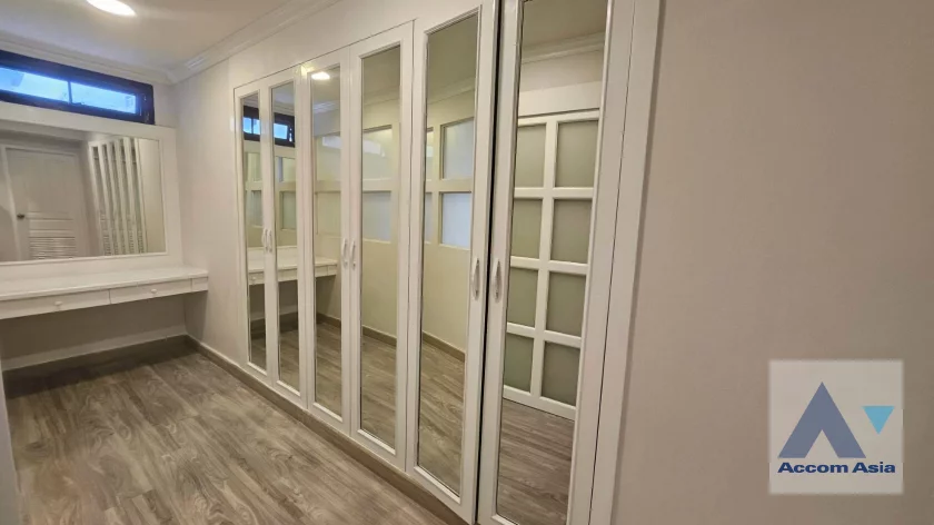 14  3 br Apartment For Rent in Sukhumvit ,Bangkok BTS Asok - MRT Sukhumvit at Panoramic City View Apartment in Asoke – 550m to BTS 2016001
