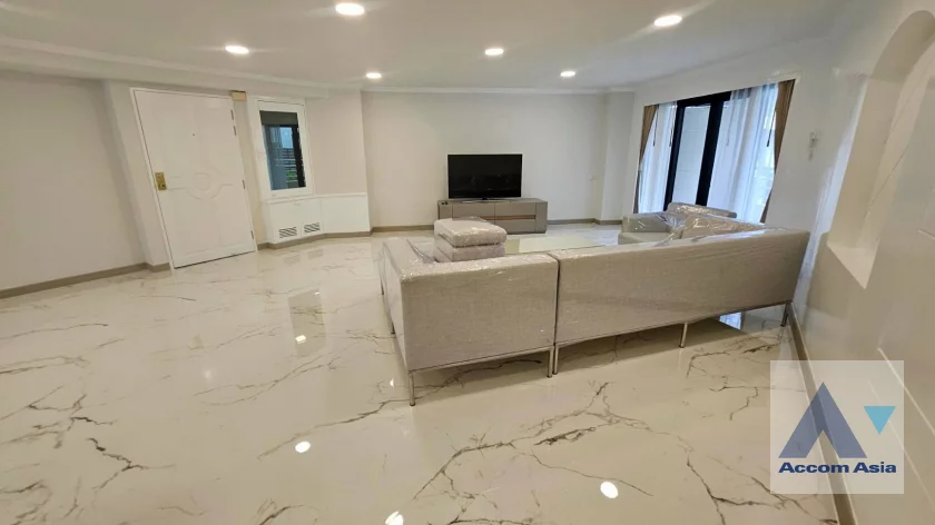 unitPet friendly |  3 Bedrooms  Apartment For Rent in Sukhumvit, Bangkok  near BTS Asok - MRT Sukhumvit (2016001)