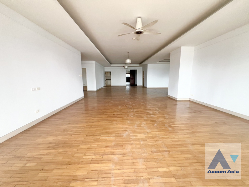  2  4 br Condominium For Sale in Sukhumvit ,Bangkok BTS Nana at Tower Park 21325