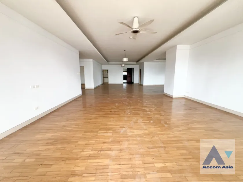 unitBig Balcony | Spacious Condo in the Heart of Sukhumvit with Large Balcony (21325)