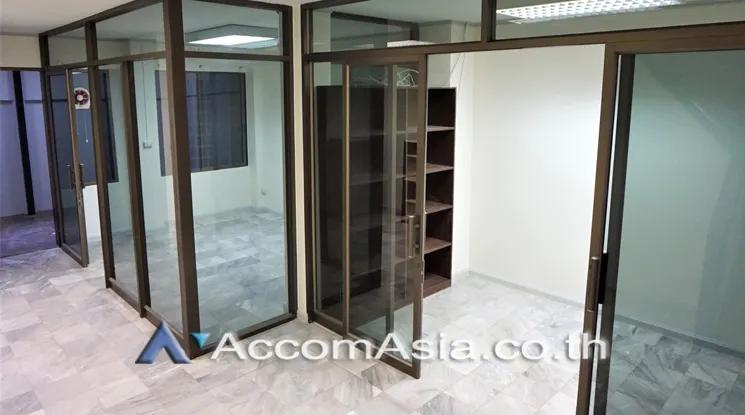 1  6 br Townhouse For Rent in Sukhumvit ,Bangkok BTS Phra khanong AA21547