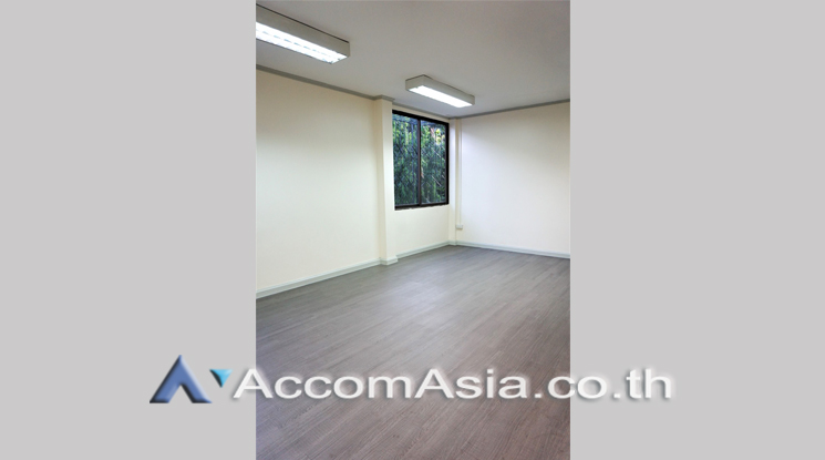 5  6 br Townhouse For Rent in Sukhumvit ,Bangkok BTS Phra khanong AA21547