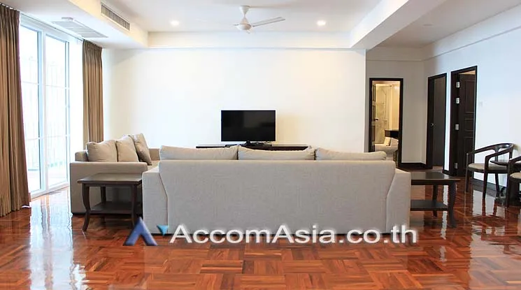 unit 3 Bedrooms  Apartment For Rent in Sukhumvit, Bangkok  near BTS Nana (AA21566)