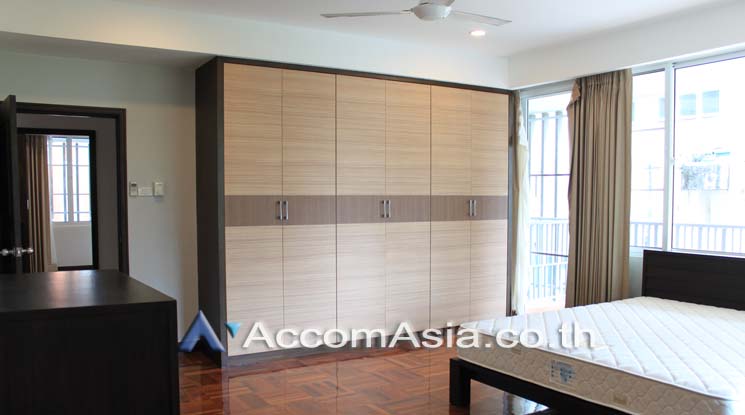 8  3 br Apartment For Rent in Sukhumvit ,Bangkok BTS Nana at Homely Apartment AA21566