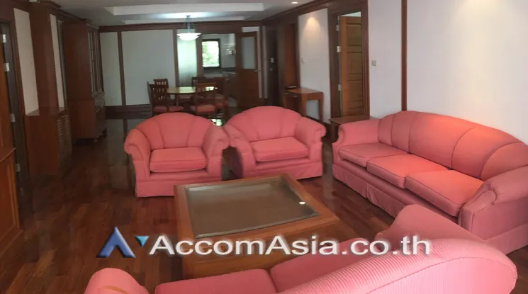 unit 2 Bedrooms  Apartment For Rent in Sukhumvit, Bangkok  near BTS Nana (AA21627)