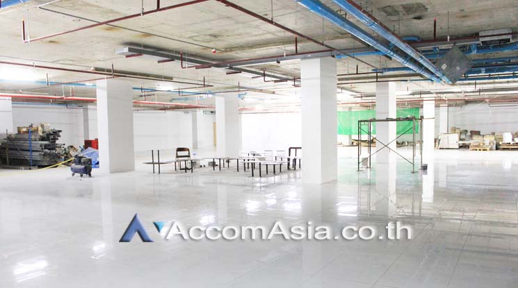  2  Retail / Showroom For Rent in Sukhumvit ,Bangkok BTS Phrom Phong at US Tower AA21692