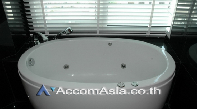  1  2 br Condominium For Rent in Silom ,Bangkok BRT Arkhan Songkhro - BTS Chong Nonsi at The Infinity Sathorn AA21701