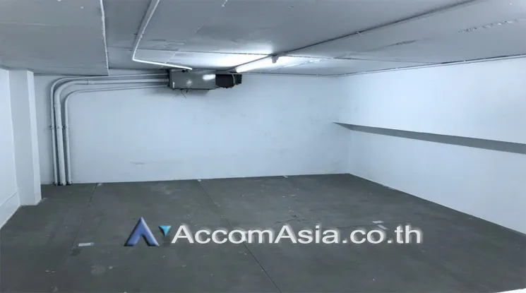 unit Office space For Rent in Ratchadaphisek, Bangkok  near MRT Sutthisan (AA21724)