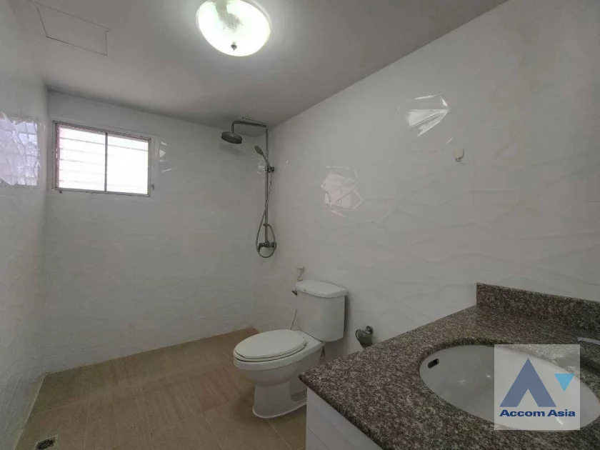 24  3 br Condominium for rent and sale in Sukhumvit ,Bangkok BTS Phrom Phong at Regent On The Park 1 AA21755