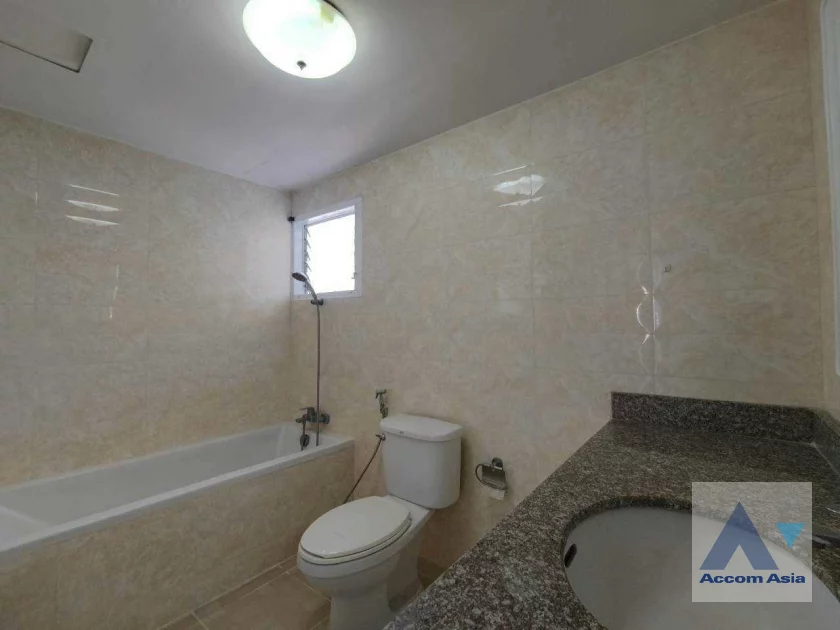 26  3 br Condominium for rent and sale in Sukhumvit ,Bangkok BTS Phrom Phong at Regent On The Park 1 AA21755
