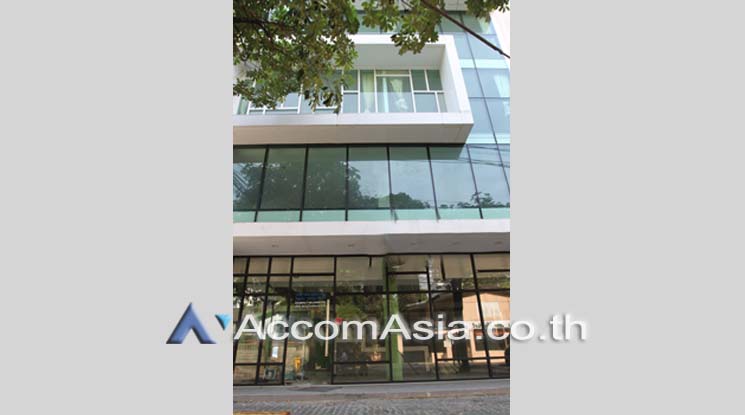  2  Office Space For Rent in Sukhumvit ,Bangkok BTS Phrom Phong AA21759