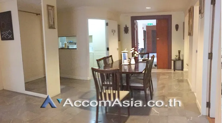 unit 3 Bedrooms  Condominium For Rent in Sukhumvit, Bangkok  near BTS Nana (AA21782)