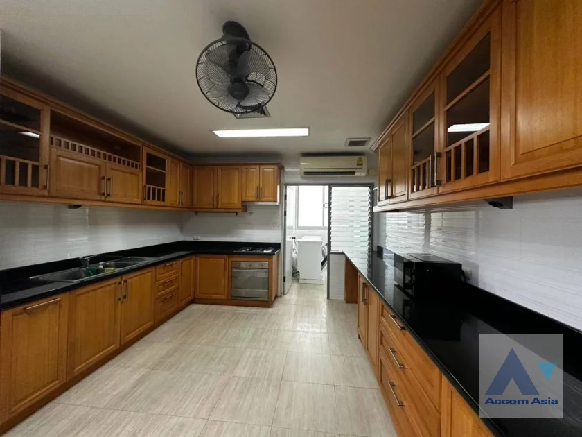 9  4 br Condominium for rent and sale in Sukhumvit ,Bangkok BTS Nana at Tower Park AA21790