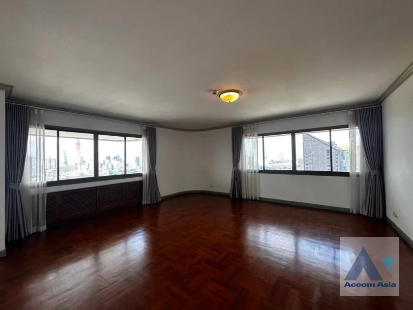 22  4 br Condominium for rent and sale in Sukhumvit ,Bangkok BTS Nana at Tower Park AA21790