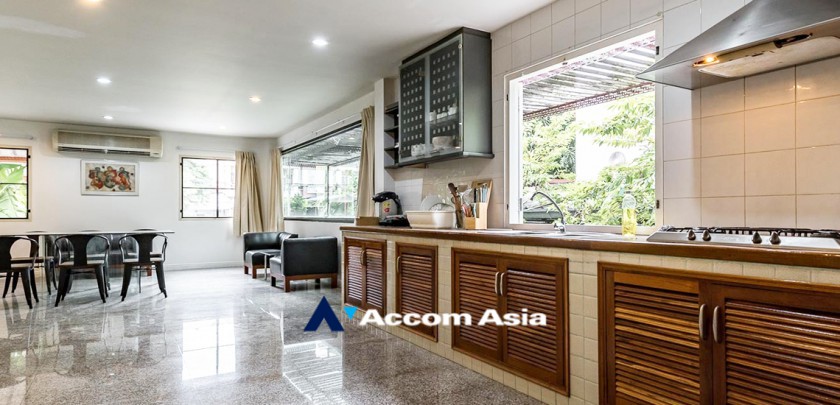 4  4 br House for rent and sale in Sukhumvit ,Bangkok BTS Punnawithi AA21804