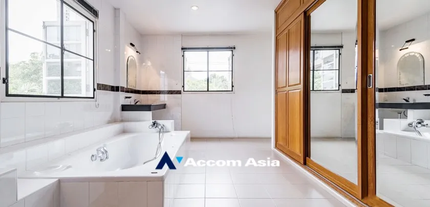 13  4 br House for rent and sale in Sukhumvit ,Bangkok BTS Punnawithi AA21804